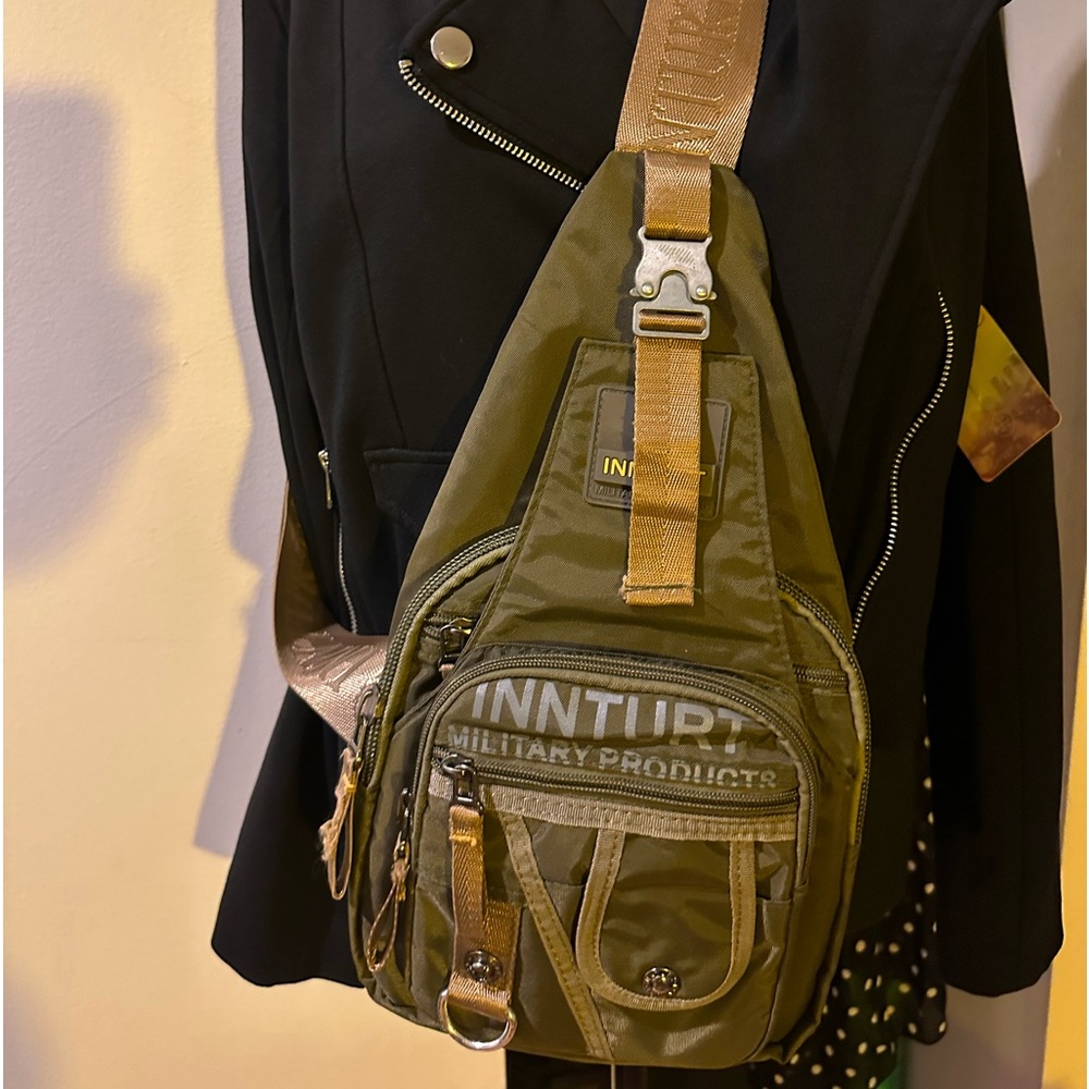 Military green, crossbody women purse used like new